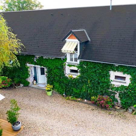 Bed and Breakfast Ferme De Marpalu La Ferté-Saint-Cyr Zewnętrze zdjęcie