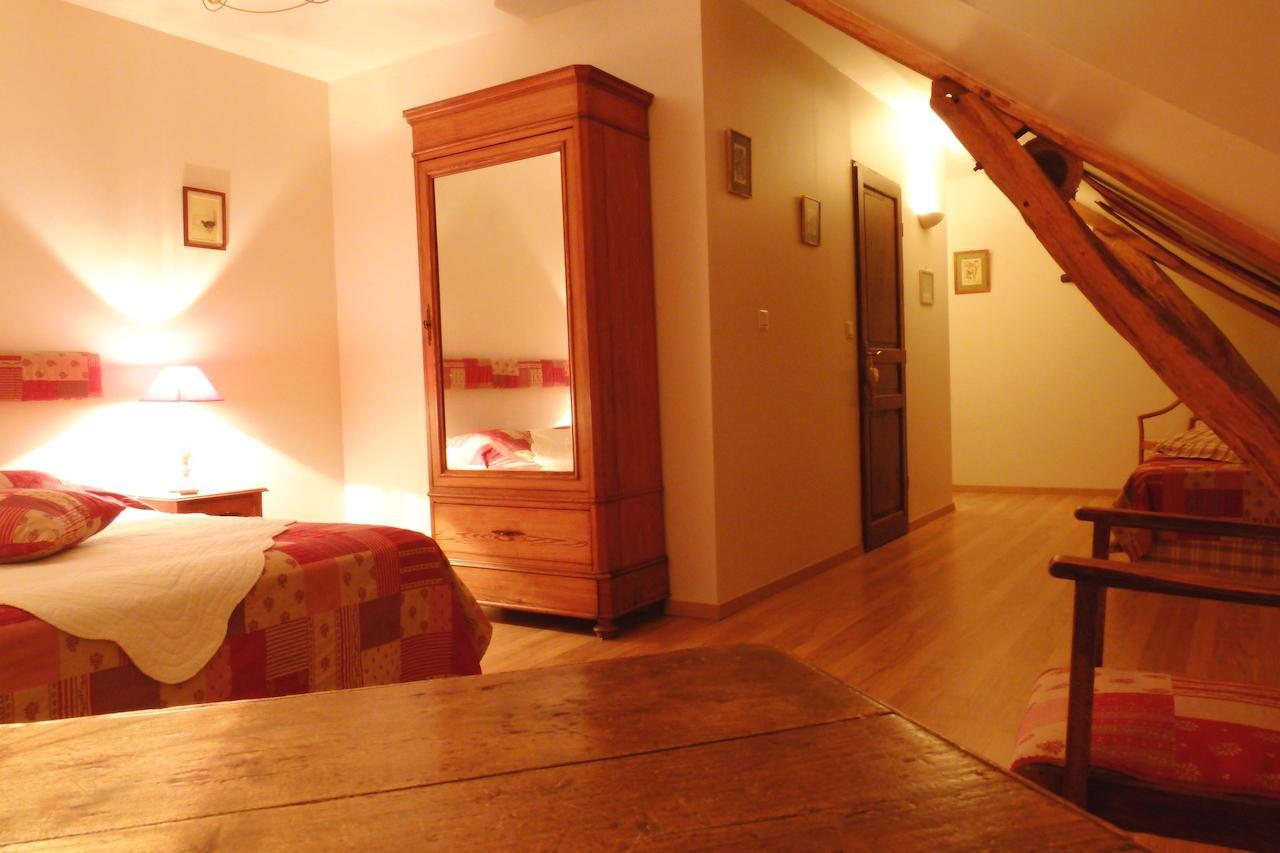 Bed and Breakfast Ferme De Marpalu La Ferté-Saint-Cyr Pokój zdjęcie